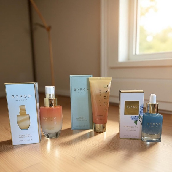 BYROE 3 Piece Skincare Set with Serum, Clay Mask & Balancing Mist - Picture 1 of 1